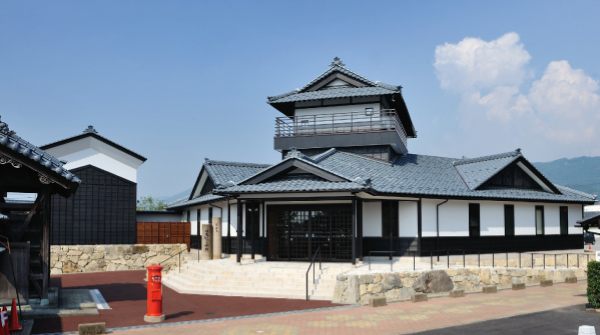 一筆啓上 日本一短い手紙の館（画像）